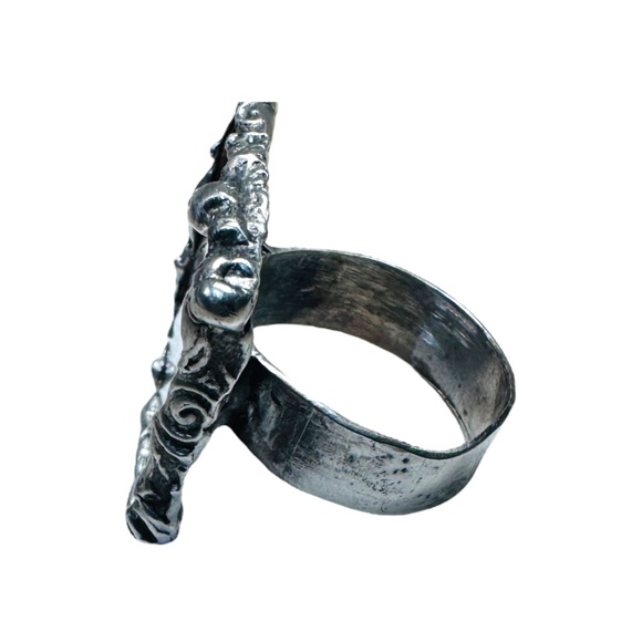 Artisan Crafted Silver & Glass Art Statement Ring Abstract Woman Portrait Design - Picture 7 of 16